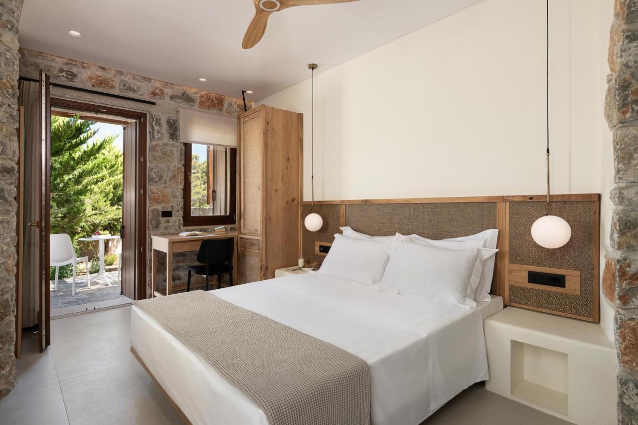 The Authentic Village Boutique 4* Khóra Sfakíon